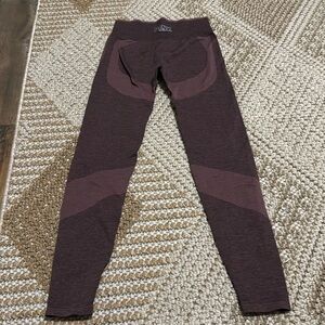 Pink seamless leggings